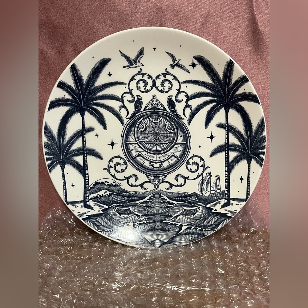 Fairyloot Adventures of Amina al-Sirafi Plate NIB
